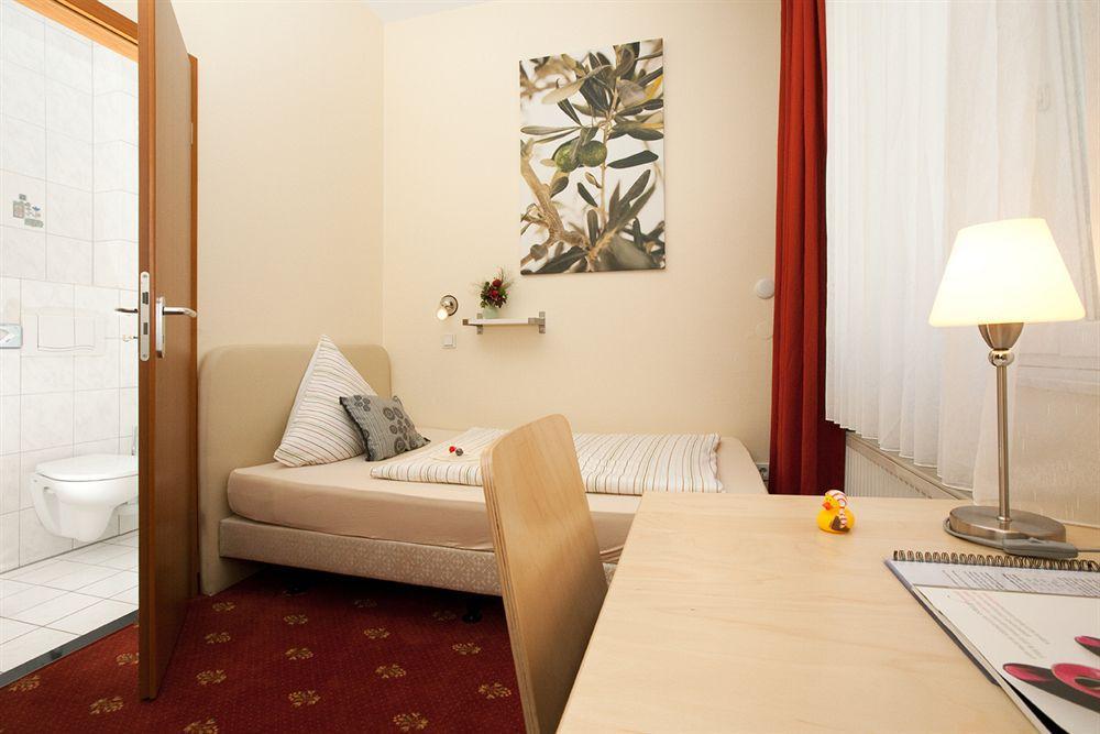 Hotel Domstern Köln Ngoại thất bức ảnh