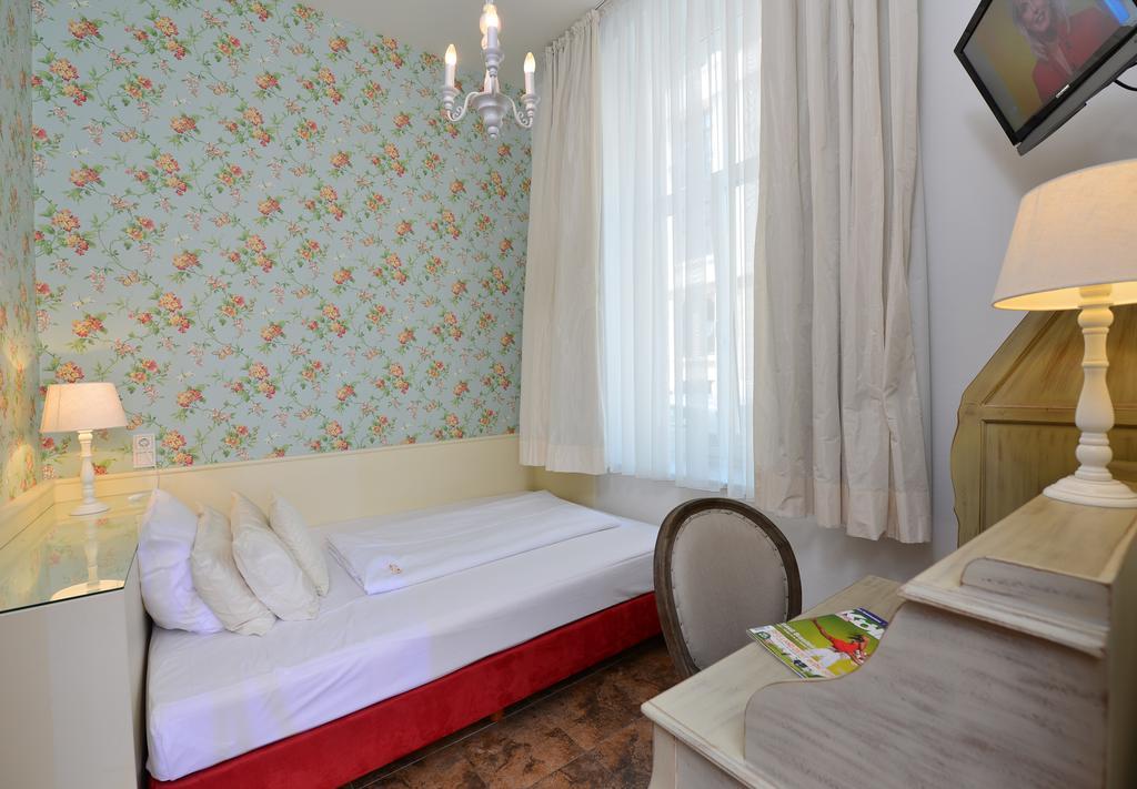 Hotel Domstern Köln Ngoại thất bức ảnh