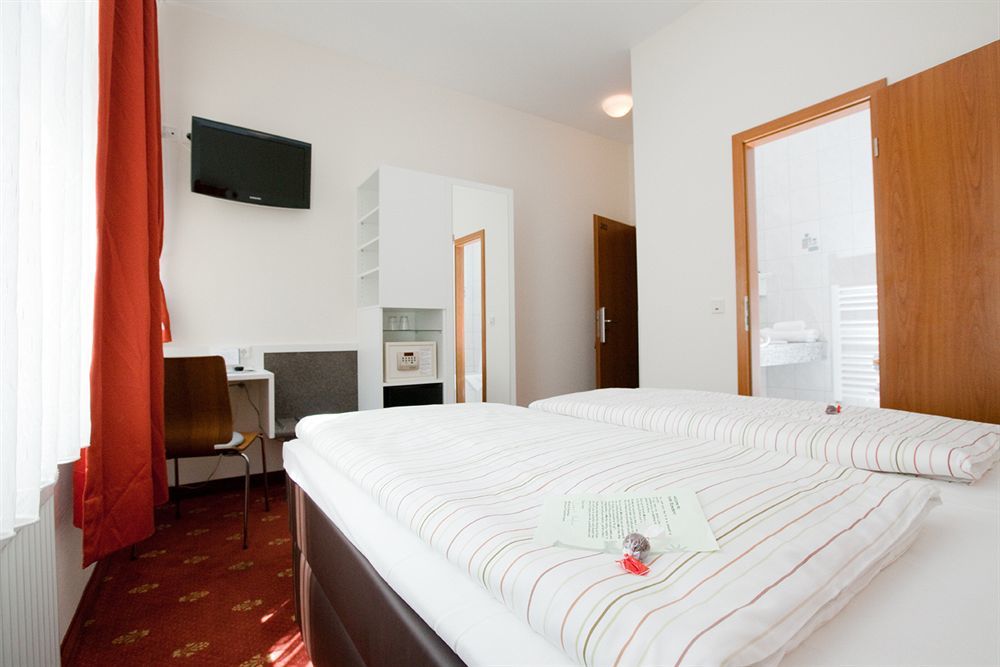 Hotel Domstern Köln Ngoại thất bức ảnh