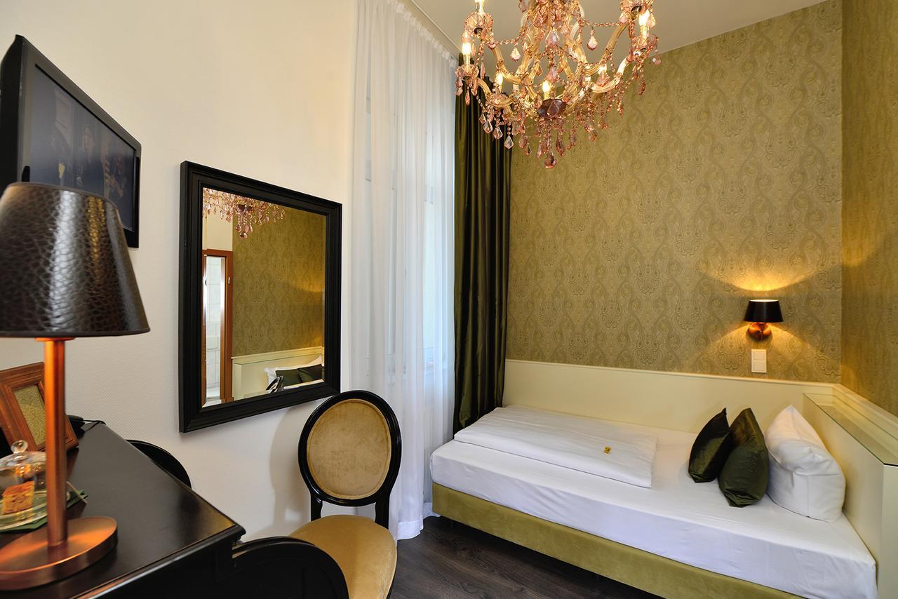 Hotel Domstern Köln Ngoại thất bức ảnh