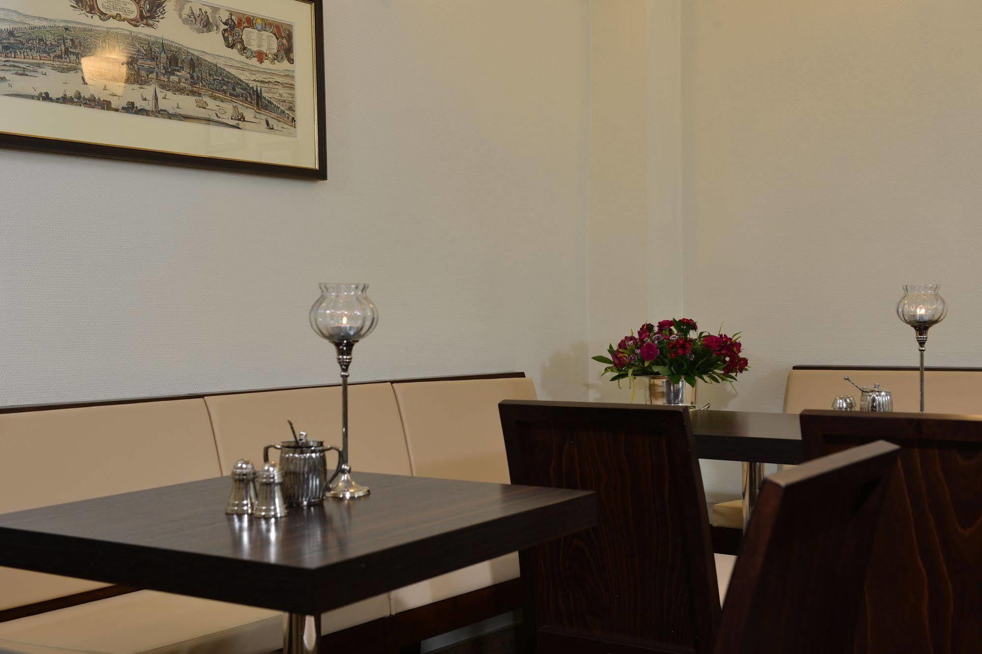 Hotel Domstern Köln Ngoại thất bức ảnh