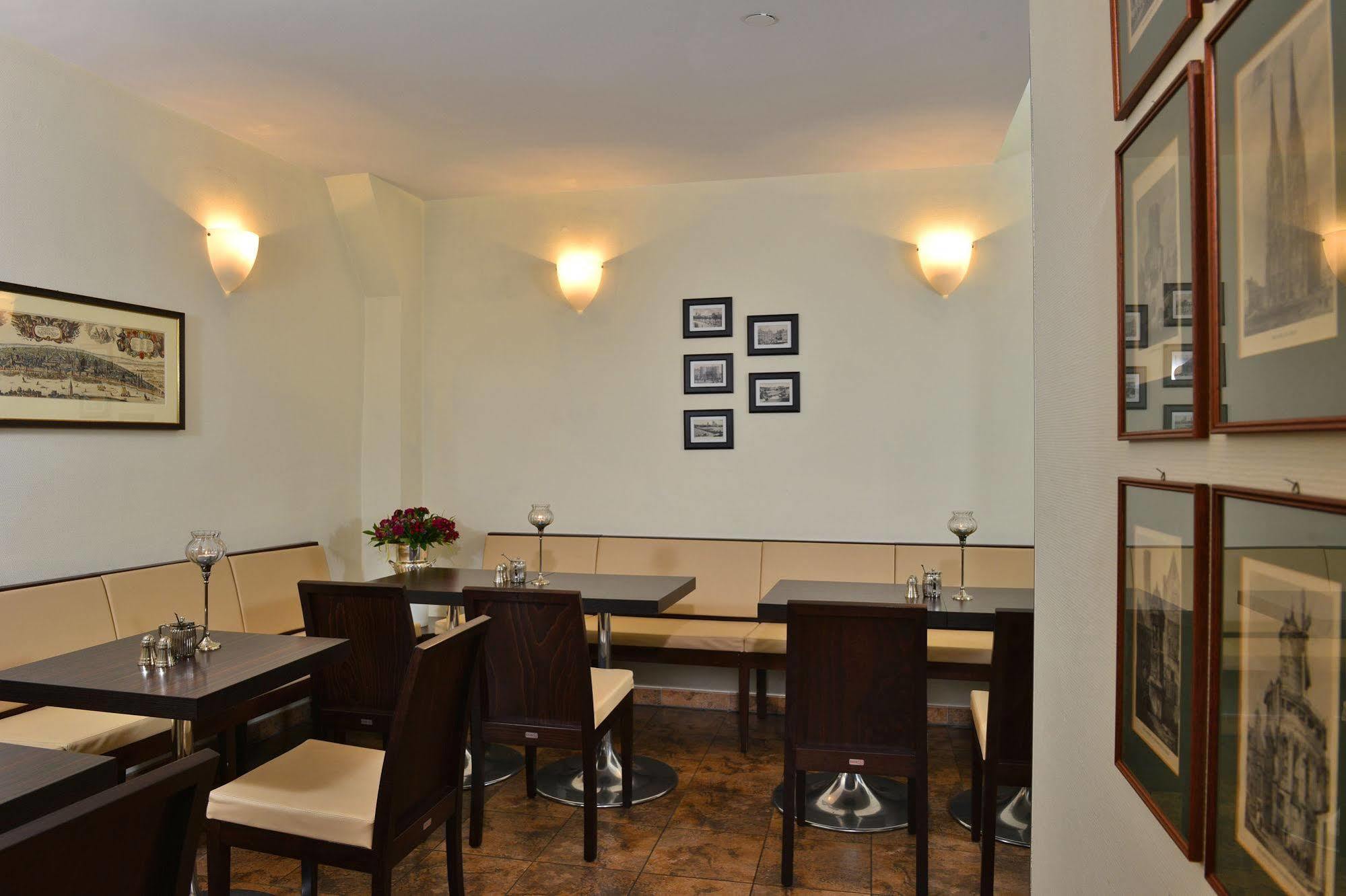 Hotel Domstern Köln Ngoại thất bức ảnh